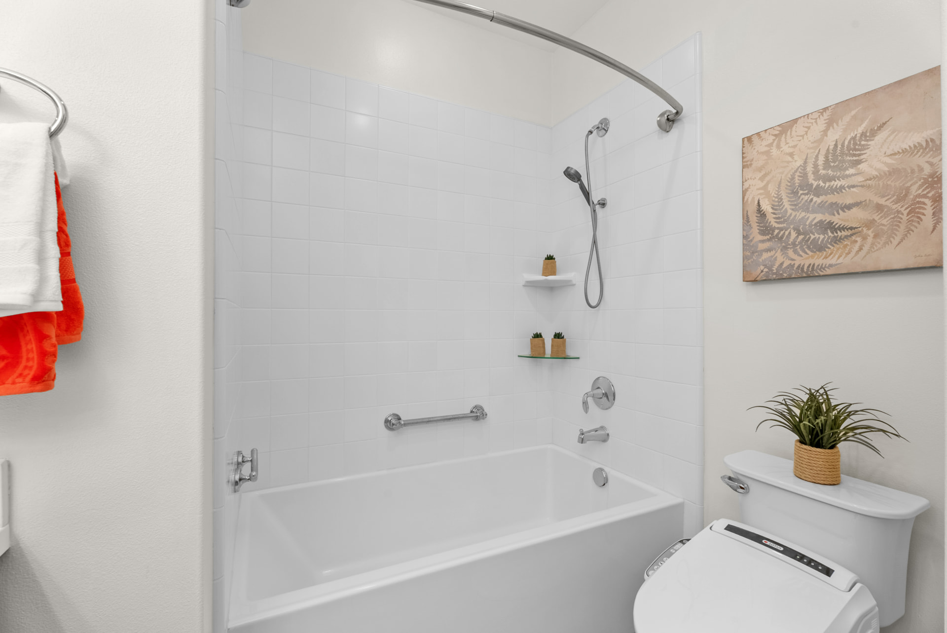Interior of 117 Gemstone, Irvine, CA 92620
