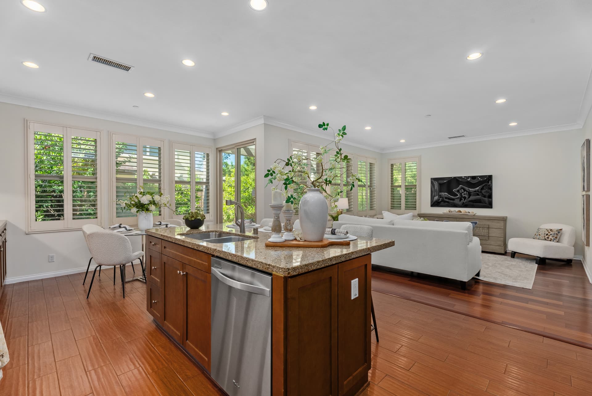 Interior of 117 Gemstone, Irvine, CA 92620