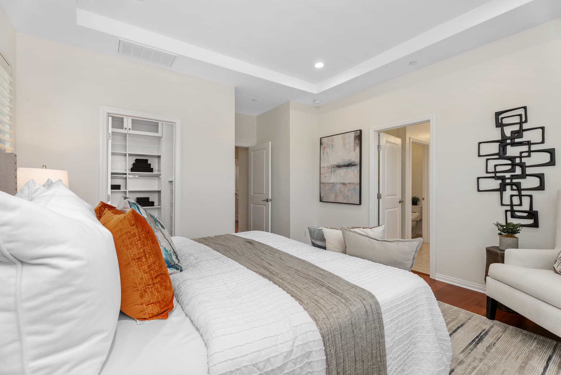 Interior of 117 Gemstone, Irvine, CA 92620