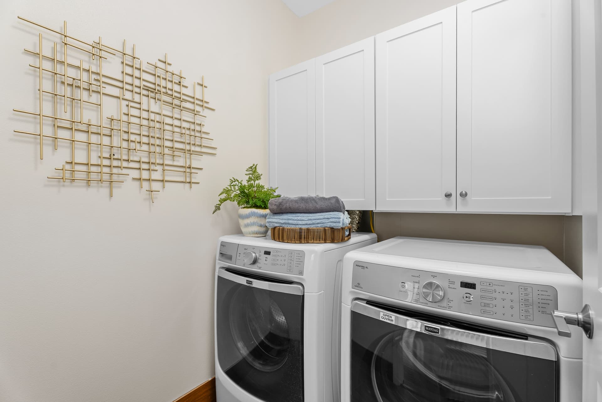Interior of 117 Gemstone, Irvine, CA 92620